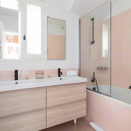 Rue Honore Chevalier Townhouse By Onefinestay Apartmán