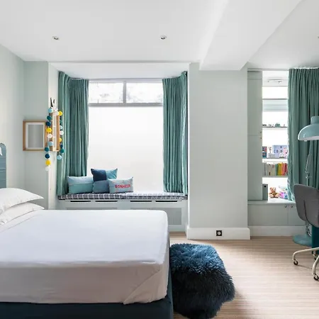 Rue Honore Chevalier Townhouse By Onefinestay Apartmán Paříž