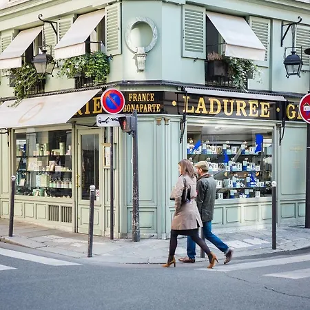 Apartmán Rue Honore Chevalier Townhouse By Onefinestay *