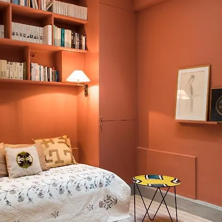 Rue Honore Chevalier Townhouse By Onefinestay Apartmán Paříž